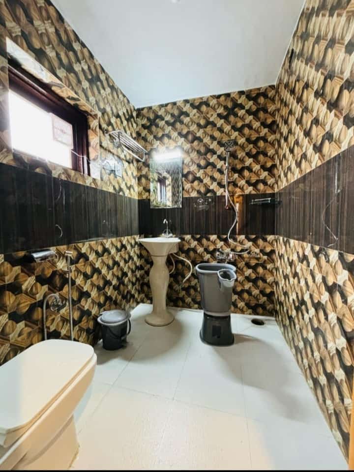 Hotel Brooklyn Resorts Standard Room Gallery in Pahalgam Rafting Point