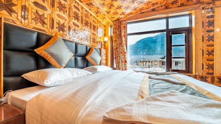 Hotel Brooklyn Resorts Standard Room Gallery in Pahalgam Rafting Point