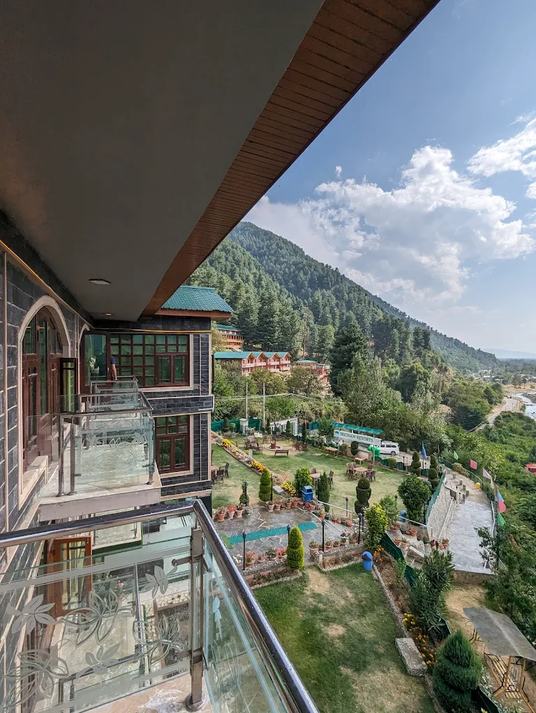 Sarchin Resort