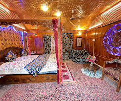 Young Shahzada Group Of Houseboats