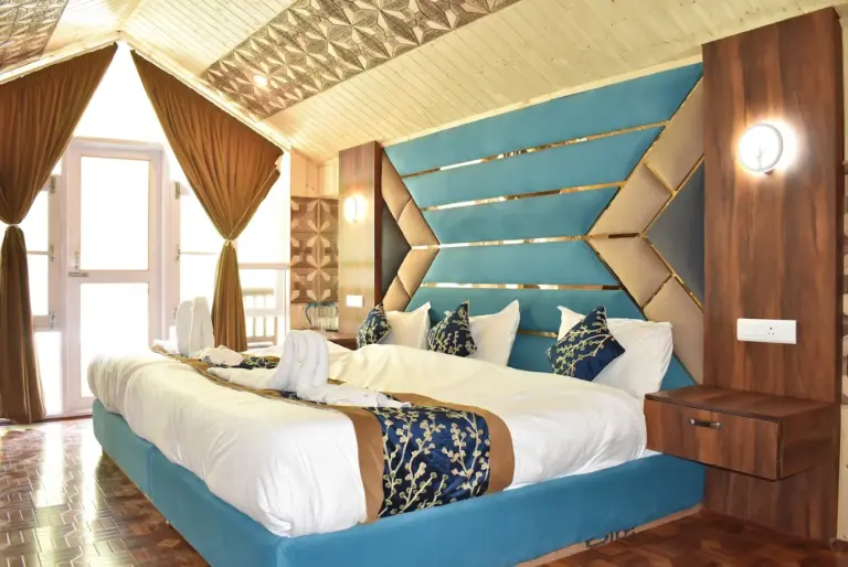 Hotel Dimond Dreams Pahalgam Delux Room View in Ganishpora Pahalgam