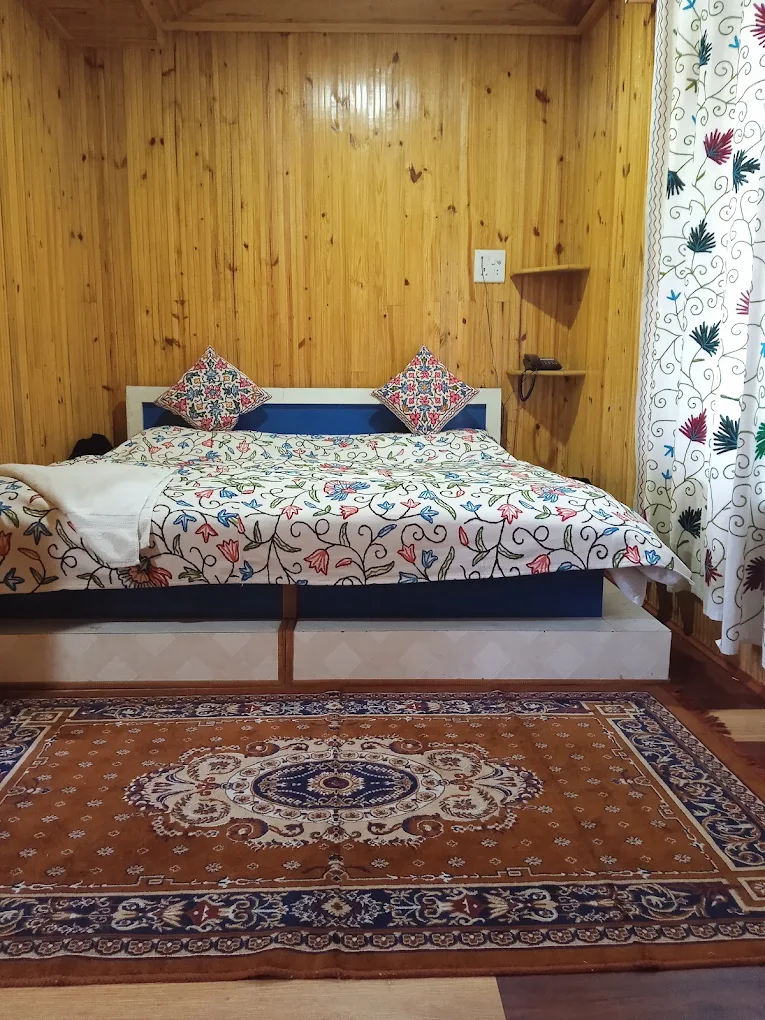 Wani Motal Pahalgam