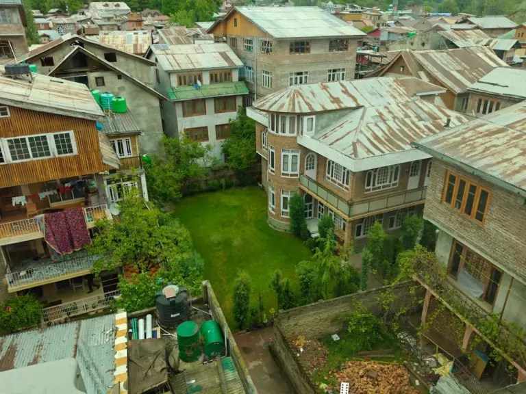 Hotel Belvior Estate | Premium Hotel in Srinagar, Kashmir Delight Room Outside View in Srinagar, Guzarwan Ghar Palpora, Sonwar Bagh, Srinagar, 190004