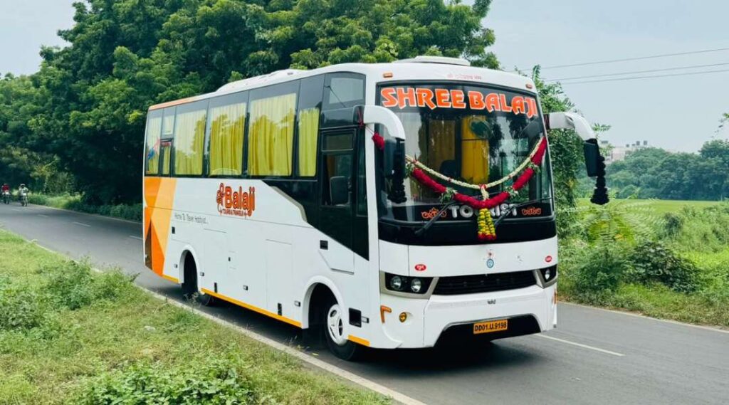 Mini Bus 28 Seater